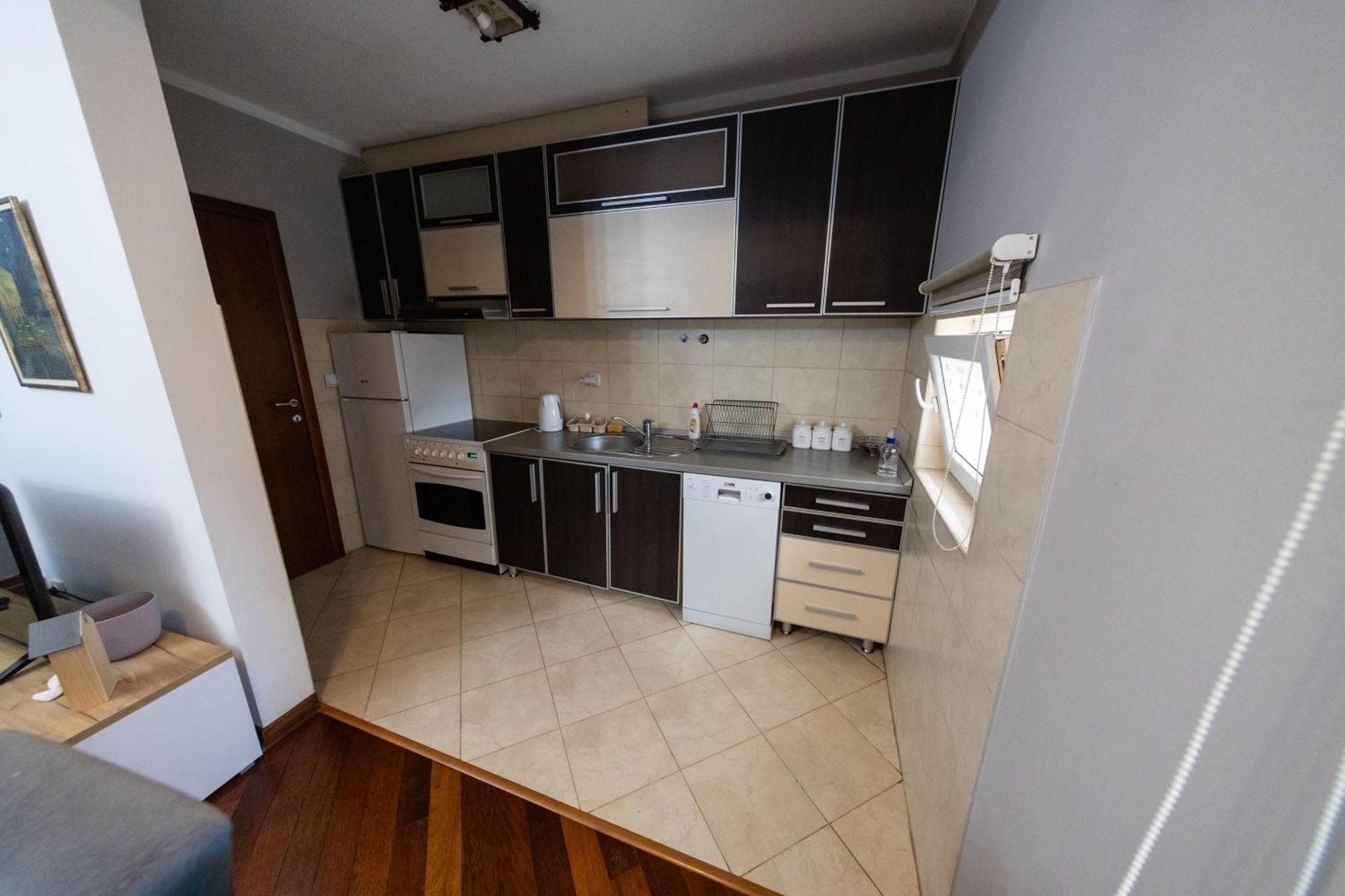 Lux Place Apartments Downtown Крагуевац Экстерьер фото