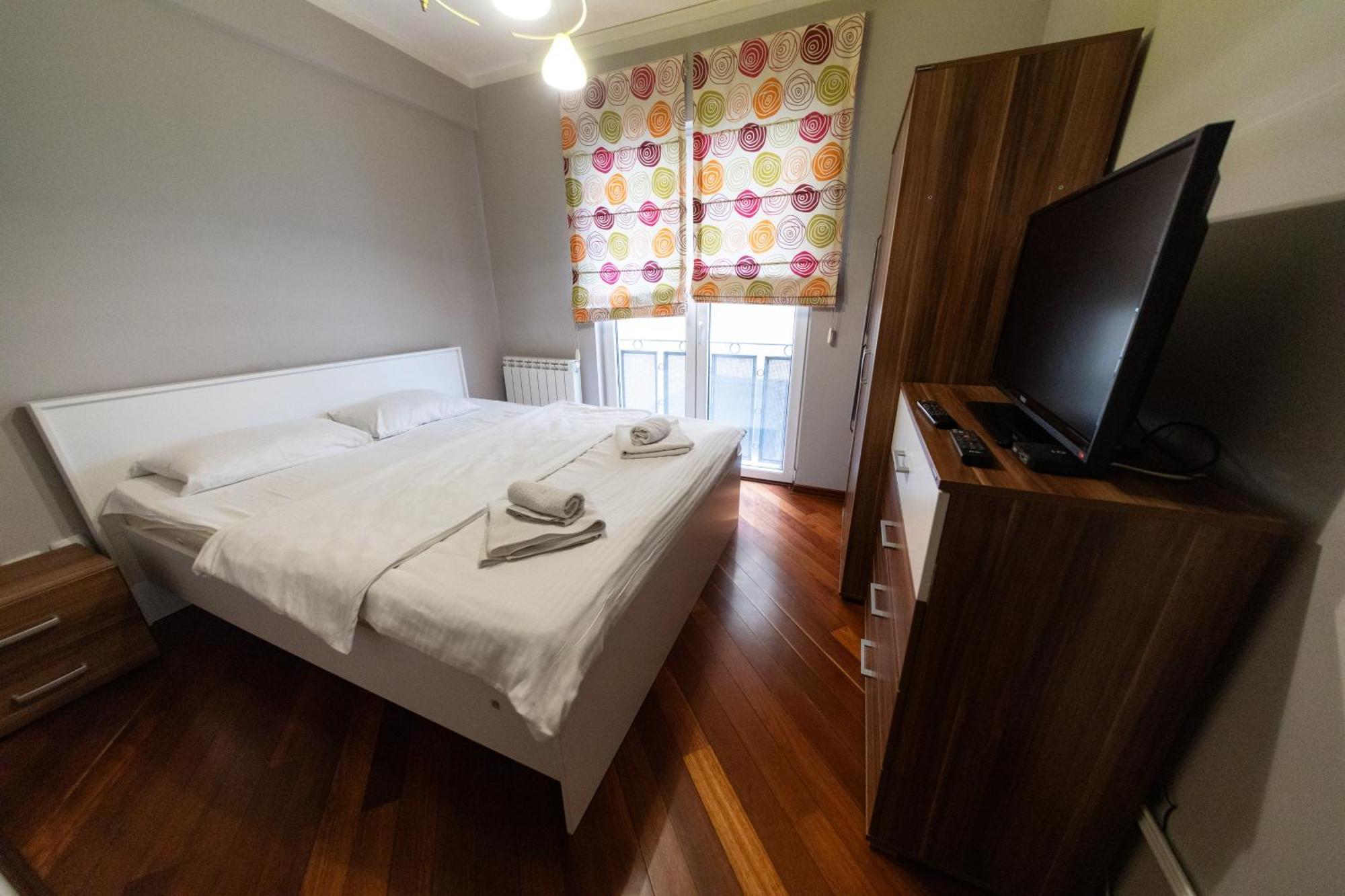 Lux Place Apartments Downtown Крагуевац Экстерьер фото